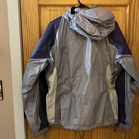 Burton Jacket - Picture 2 of 4